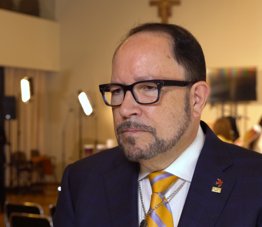 Dzieci z Ukrainy są łatwym łupem dla handlarzy ludźmi. W ewakuowaniu ich do bezpiecznych miejsc pomagają amerykańskie fundacje