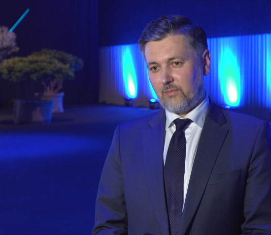 Cele polskiej energetyki odnawialnej wciąż za mało ambitne. Odnawialne źródła to najszybszy i najtańszy sposób na odejście od rosyjskich paliw