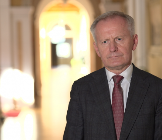 Rozwód gospodarek chińskiej i amerykańskiej niemożliwy do przeprowadzenia. Zachodnie rynki nie są w stanie przejąć produkcji z Azji